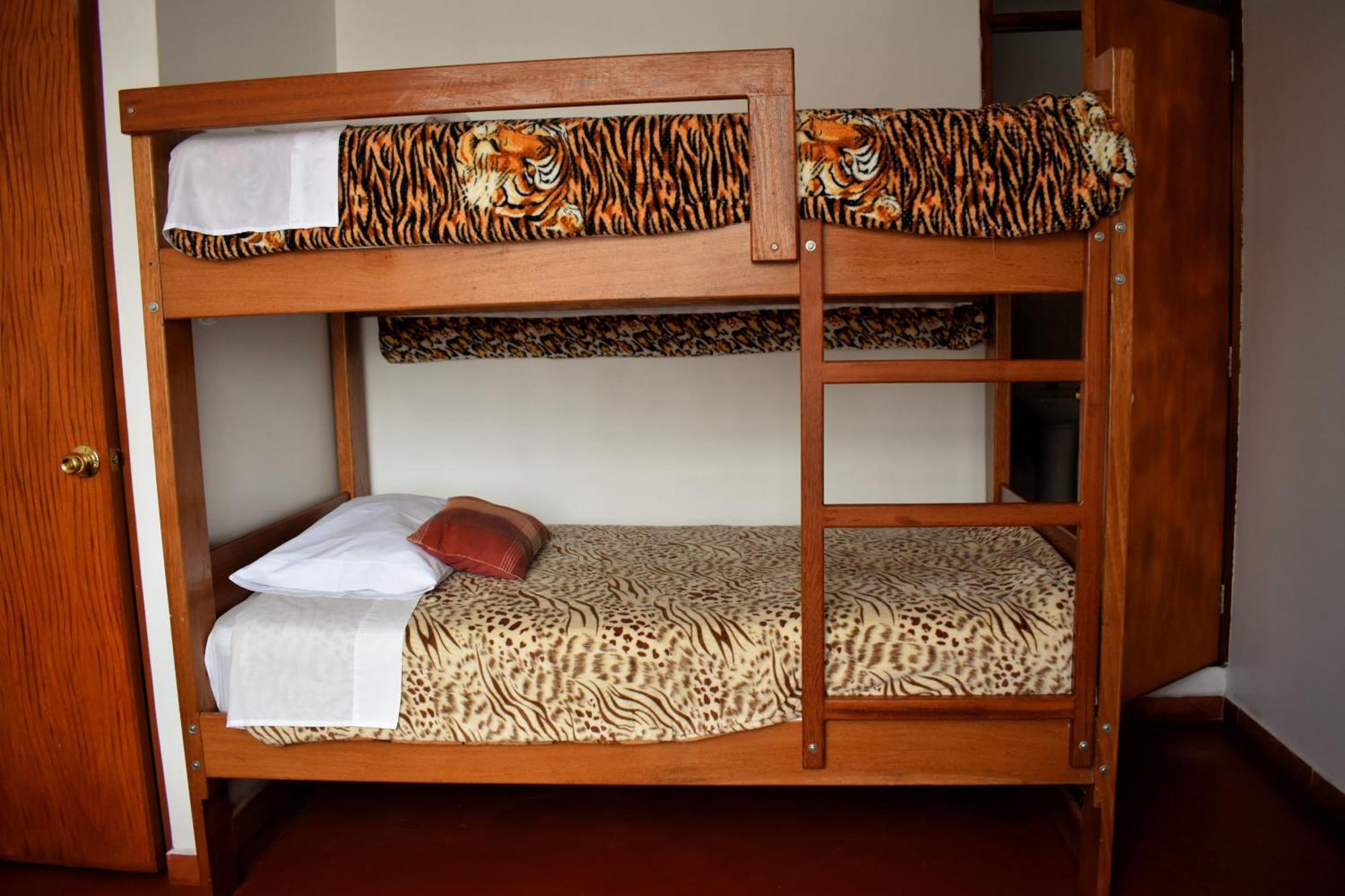 Pensjonat Suzet House Oxapampa Zewnętrze zdjęcie